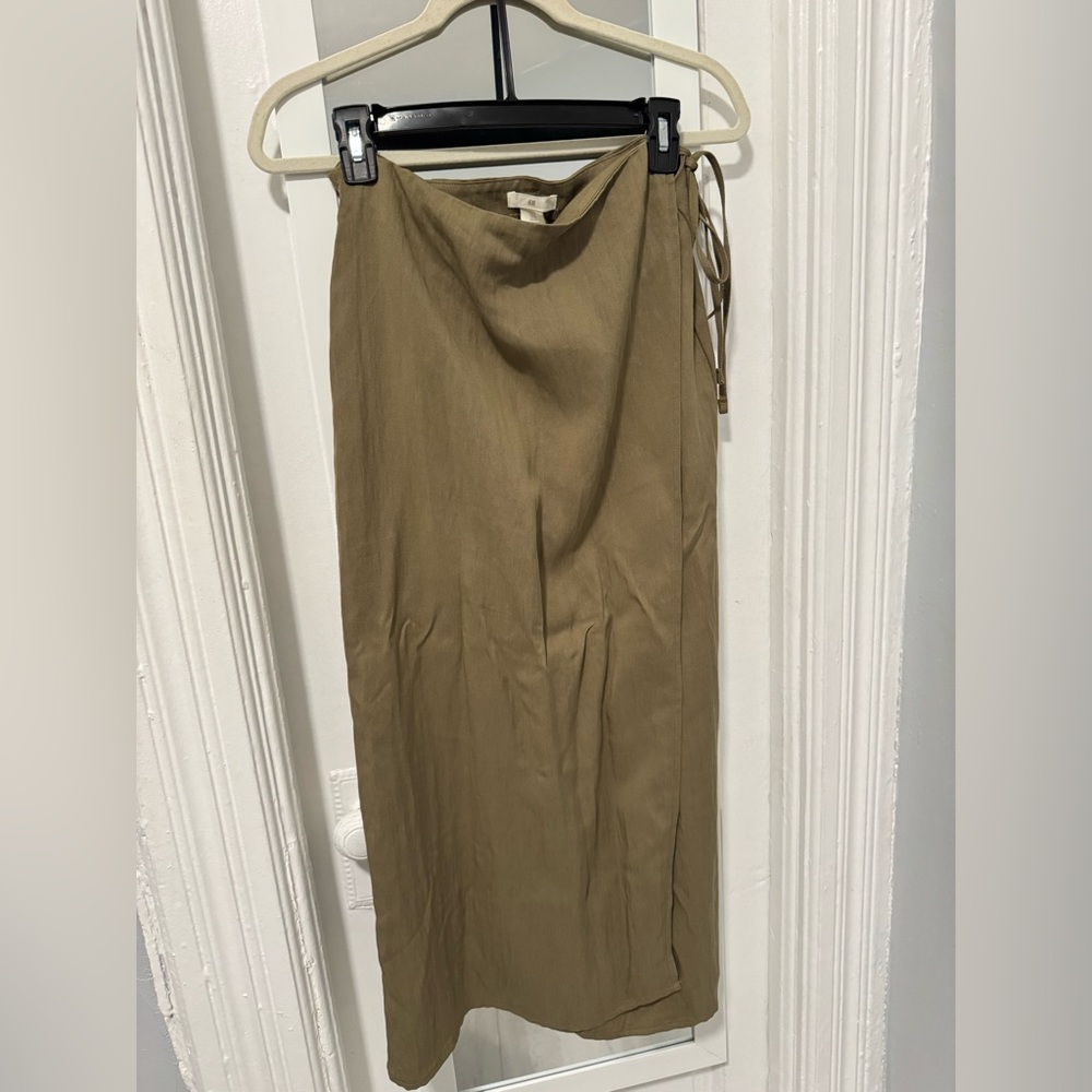 H&M Green Maxi Skirt